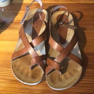 Yokono Sandals Size 8